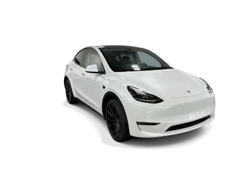 Certified 2023 Tesla Model Y 2WD image 6