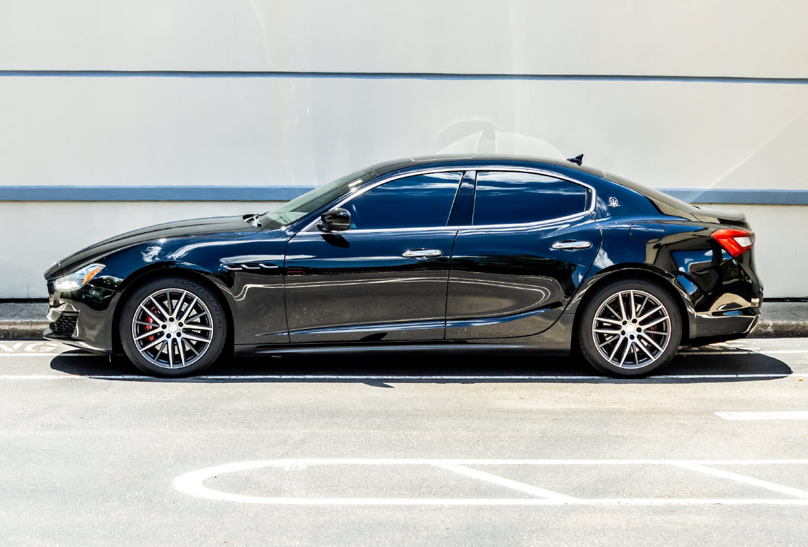 Used 2020 Maserati Ghibli S Q4 AWD/4WD image 4