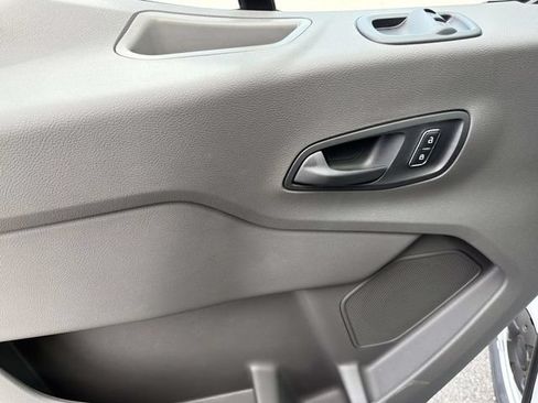 New 2026 Ford Transit 250 148 High Roof RWD image 18
