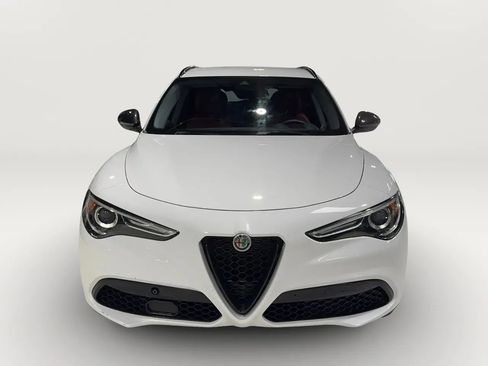 Used 2020 Alfa Romeo Stelvio w/ Nero Edizione image 4