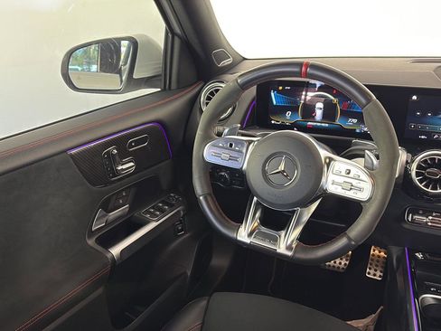 Used 2023 Mercedes-Benz GLB 35 AMG 4MATIC image 19