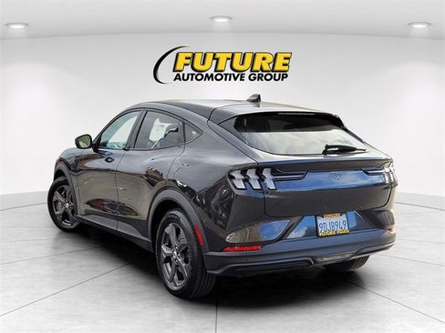 Certified 2022 Ford Mustang Mach-E Select image 8