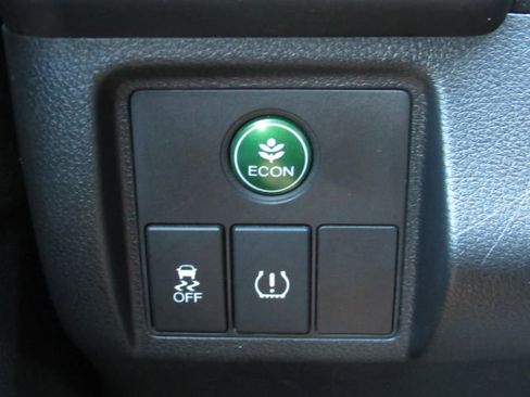 Used 2018 Honda HR-V LX image 31