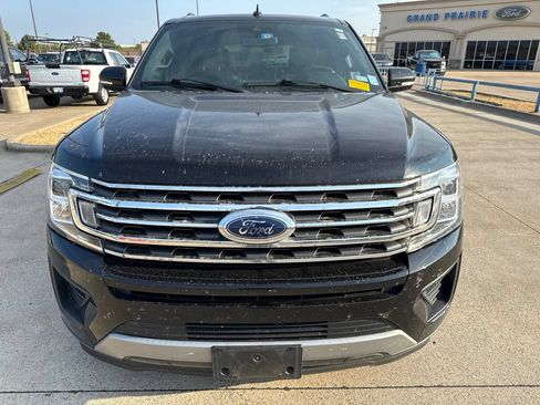 Used 2021 Ford Expedition XLT RWD image 2