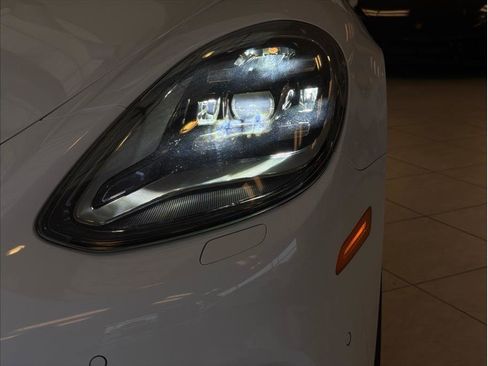 Used 2019 Porsche Panamera 4 AWD/4WD image 44