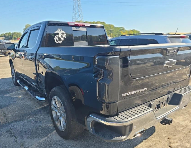 Used 2024 Chevrolet Silverado 1500 LTZ w/ LTZ Premium Package AWD/4WD image 7