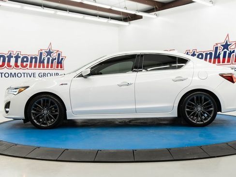 Used 2022 Acura ILX image 5