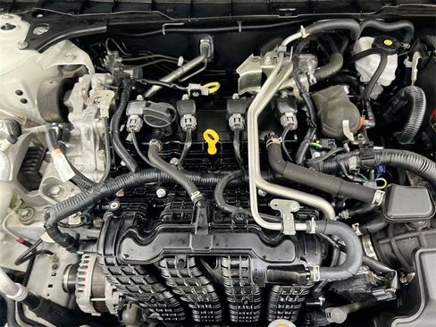 Used 2021 Nissan Altima 2.5 SR w/ SR Premium Package image 25