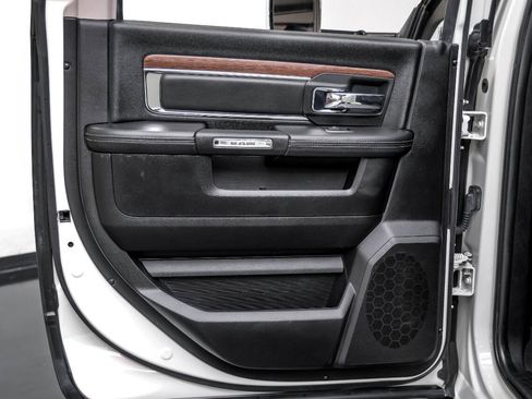 Used 2018 RAM 3500 Laramie w/ Cold Weather Group image 41
