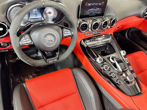 Used 2019 Mercedes-Benz AMG GT C image 9