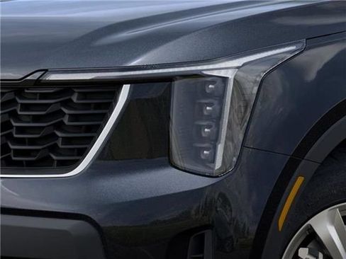 New 2026 Kia Sorento LX FWD image 37