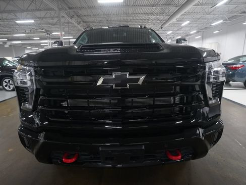 Used 2025 Chevrolet Silverado 2500 LT w/ Trail Boss Package AWD/4WD image 21