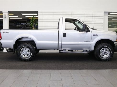 Used 2003 Ford F250 XLT AWD/4WD image 5