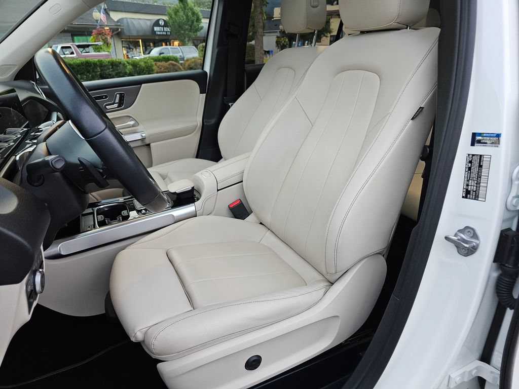 Used 2021 Mercedes-Benz GLB 250 4MATIC image 24