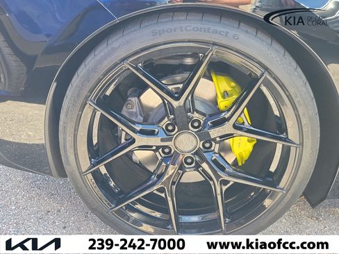 Used 2023 Chevrolet Corvette Stingray Coupe w/ 1LT RWD image 7