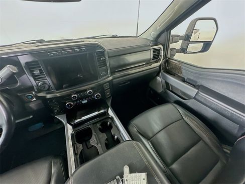 Used 2024 Ford F250 Lariat w/ Lariat Ultimate Package image 10