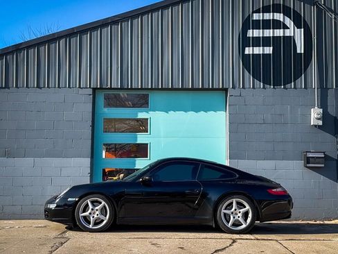 Used 2005 Porsche 911 Carrera image 3