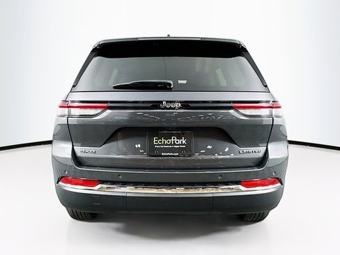 Used 2022 Jeep Grand Cherokee Limited AWD/4WD image 7