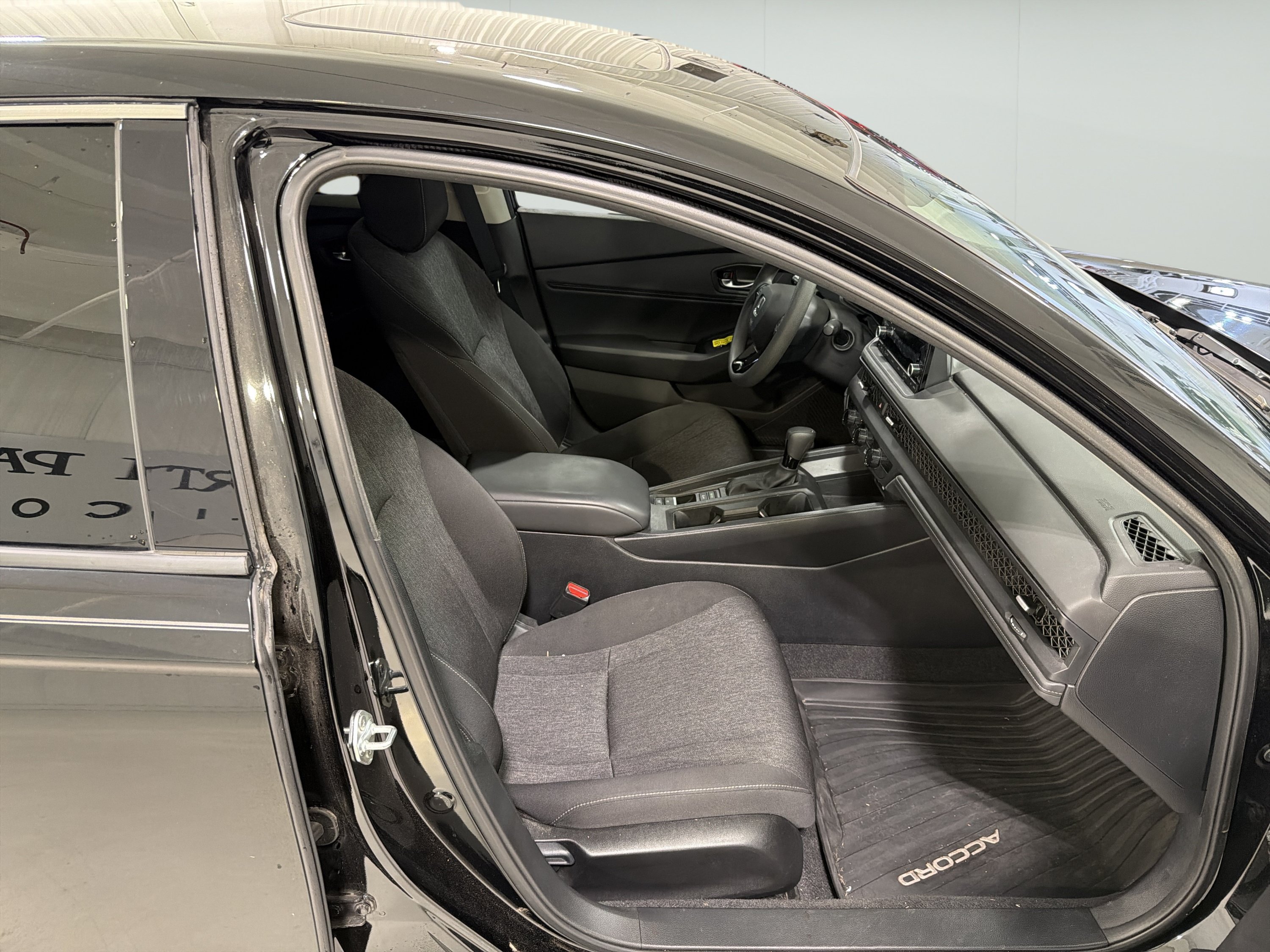 Used 2023 Honda Accord EX image 13