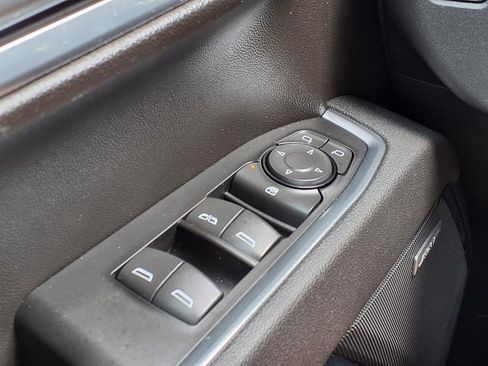 Used 2026 Chevrolet Silverado 1500 LT Trail Boss w/ Convenience Package II AWD/4WD image 37