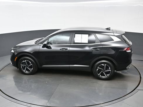 Used 2023 Kia Sportage LX AWD/4WD image 37