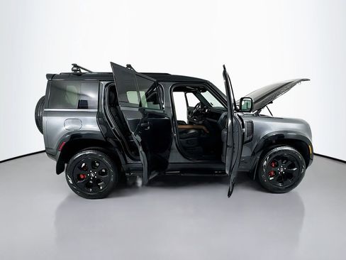 Used 2022 Land Rover Defender 110 X AWD/4WD image 27