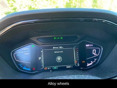 Used 2022 Kia Niro Touring Special Edition FWD image 17