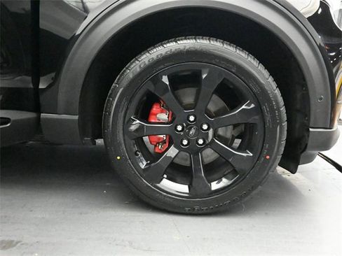 Certified 2021 Ford Explorer ST w/ ST Street Pack image 30