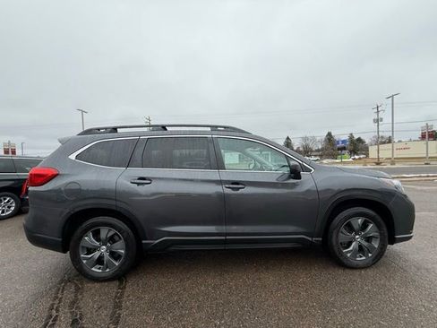 Used 2022 Subaru Ascent Premium w/ Convenience Package AWD/4WD image 4