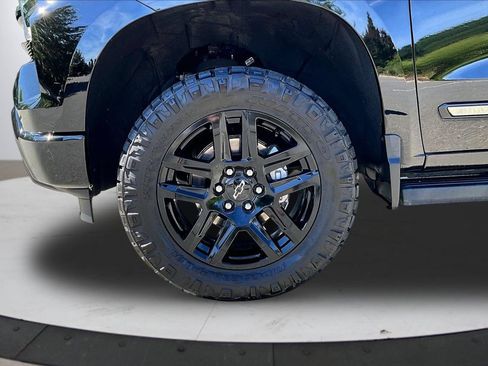 Used 2024 Chevrolet Silverado 1500 High Country w/ Midnight Edition AWD/4WD image 31