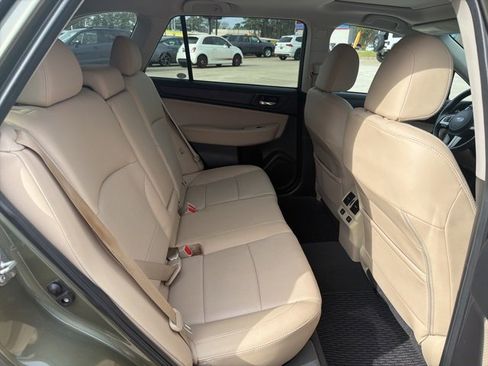 Used 2017 Subaru Outback 2.5i Limited image 13