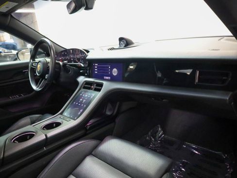 Used 2021 Porsche Taycan 4S w/ Premium Package image 25