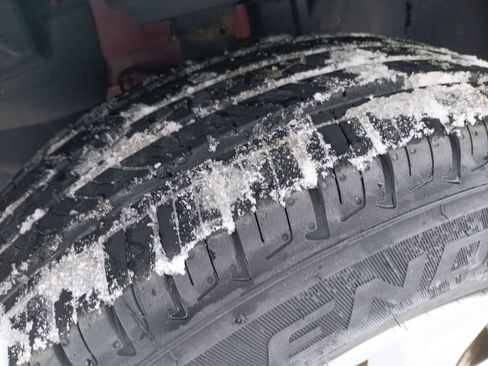 Certified 2022 Jeep Compass Sport image 28