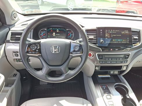 Certified 2021 Honda Pilot Special Edition image 13