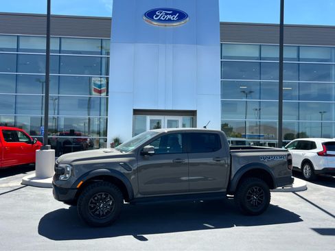 Used 2025 Ford Ranger Raptor AWD/4WD image 1