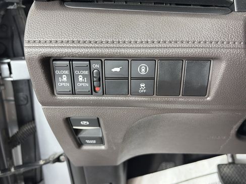 Used 2023 Honda Odyssey EX-L image 28