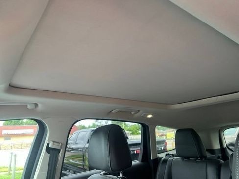 Used 2016 Ford Escape SE w/ SE Leather Comfort Package FWD image 7