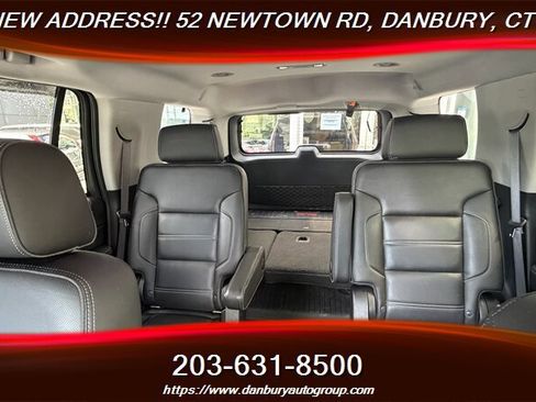 Used 2015 GMC Yukon Denali w/ Touring Package AWD/4WD image 29