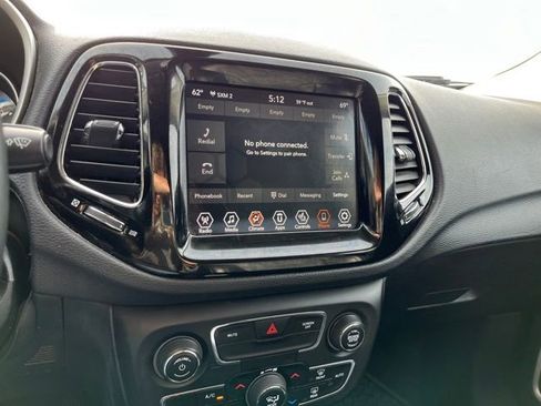 Used 2019 Jeep Compass Limited image 41