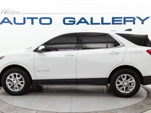 Used 2019 Chevrolet Equinox LT image 2