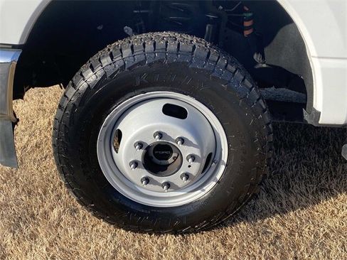 Used 2025 Ford F350 XLT image 45