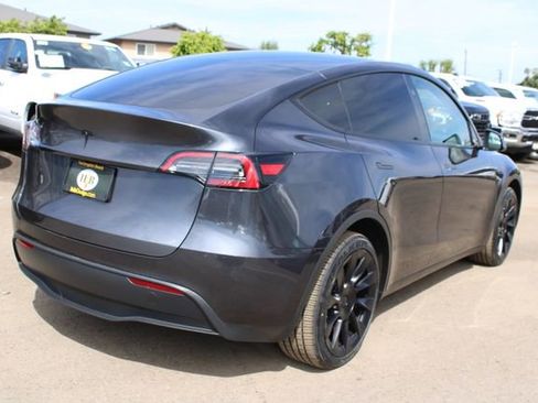 Used 2024 Tesla Model Y Long Range image 5