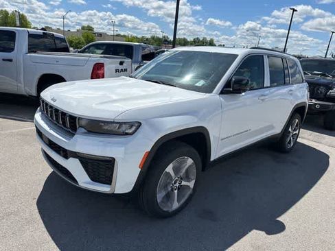 New 2026 Jeep Grand Cherokee Limited AWD/4WD image 2