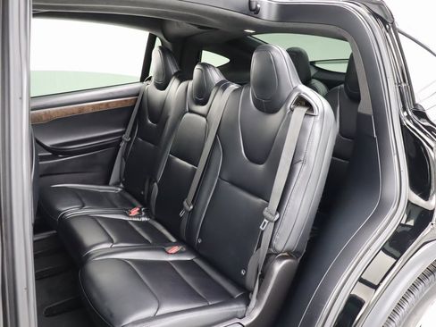 Used 2020 Tesla Model X Long Range image 15