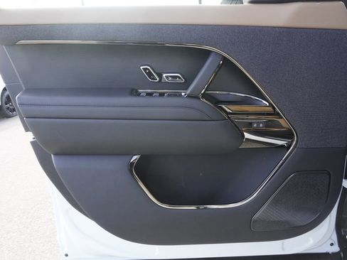 New 2025 Land Rover Range Rover Sport Autobiography image 16