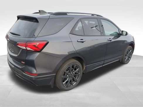 Used 2023 Chevrolet Equinox RS w/ RS Leather Package AWD/4WD image 4