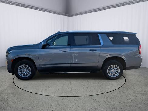 Used 2022 Chevrolet Suburban LT image 5