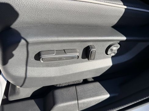 New 2026 Honda Odyssey Touring image 12