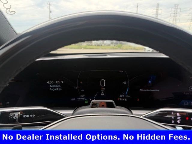 Used 2024 Cadillac Lyriq Sport RWD image 9