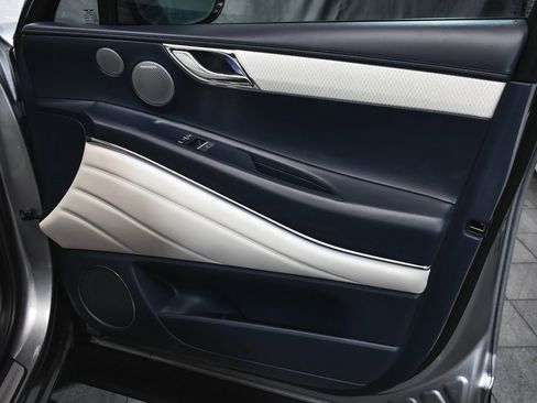 Used 2025 Genesis GV80 3.5T Prestige image 21